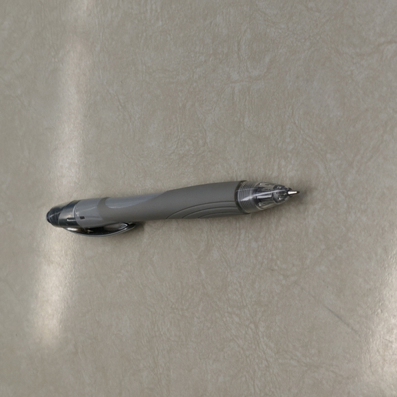 Pen - Picture 3 of 3